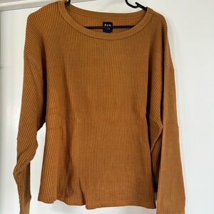 GAP Women's Tan Crew Neck Sweater